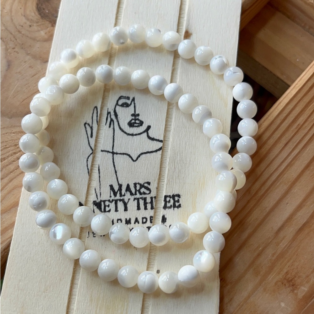 6MM MOTHER OF PEARL - Picture 6 of 7